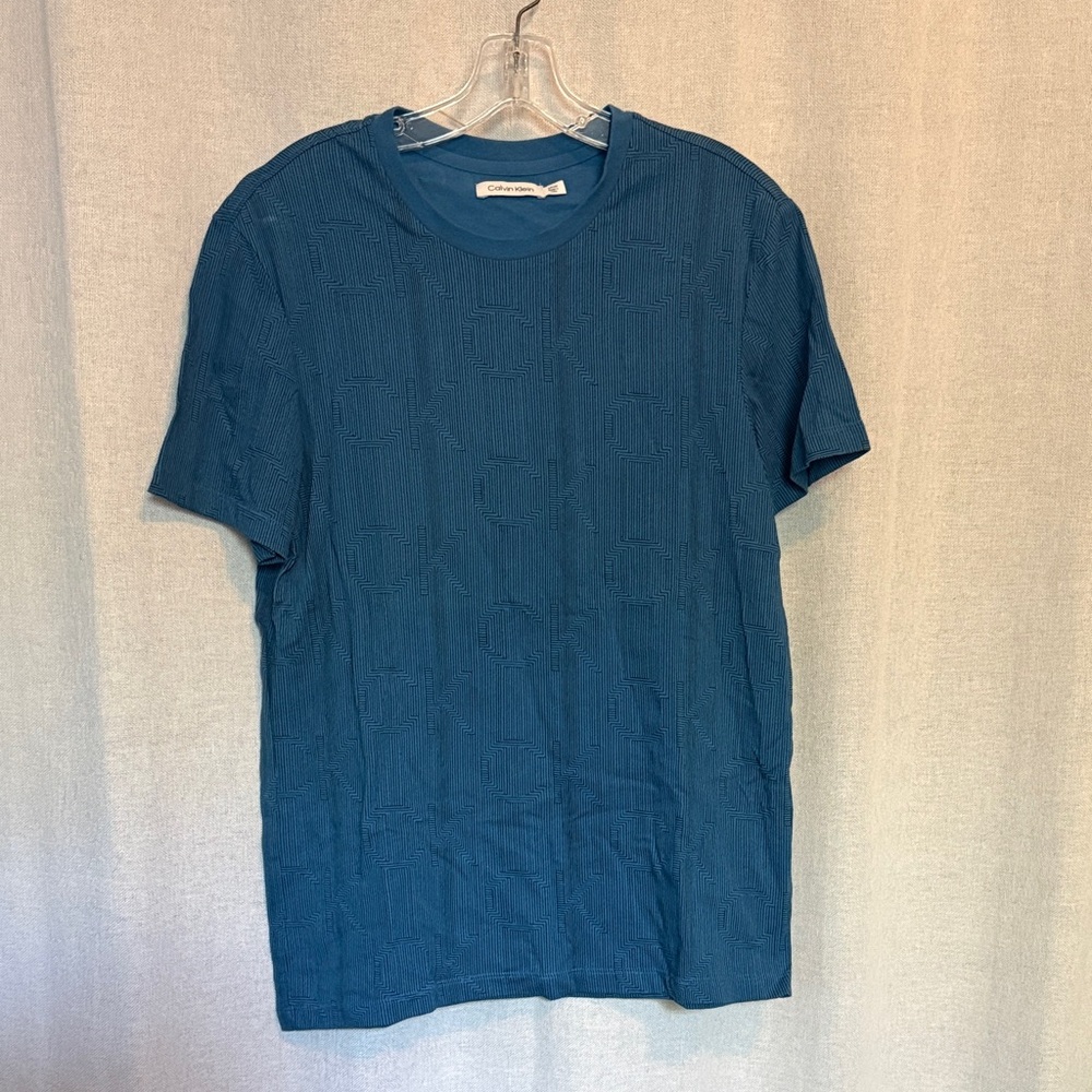 Calvin Klein Men’s Textured Crew Tee in Teal